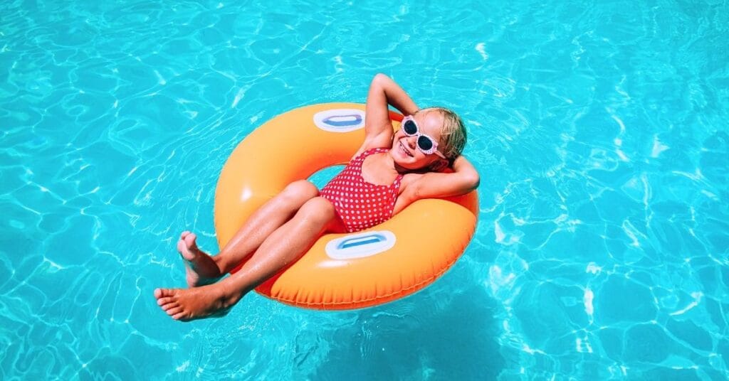 Clean Expert itt az ideje a medencetakaritasnak medence uszogumi