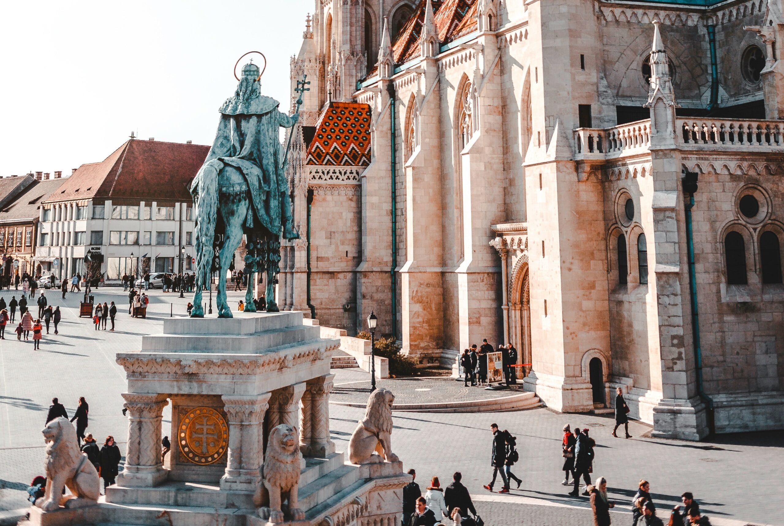 budapesti szobrok tisztítása